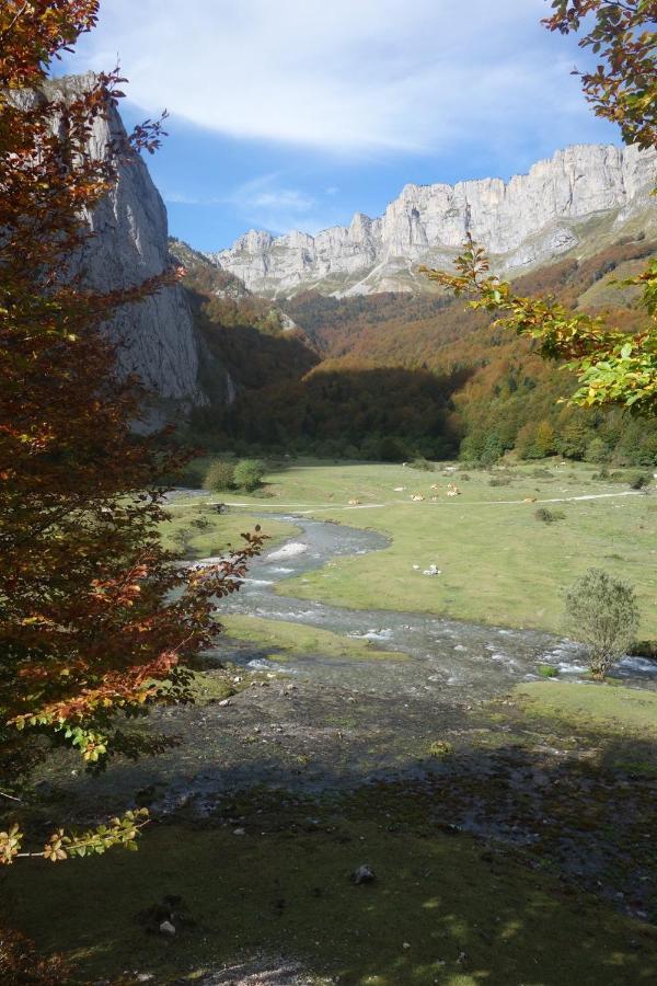 Gite Montagne Et Vie Bedous Esterno foto